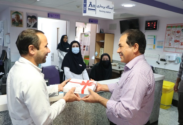 تبریک میلاد پیامبر اکرم (ص) و امام جعفر صادق (ع) به کارکنان بیمارستان علامه بهلول گنابادی